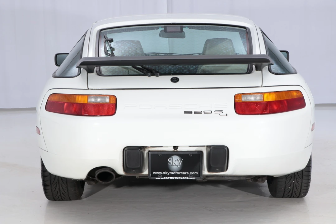 1987 Porsche 928 S4 - Image 5 of 31