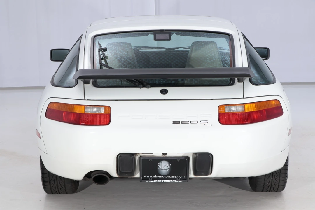 1987 Porsche 928 S4 - Image 4 of 31