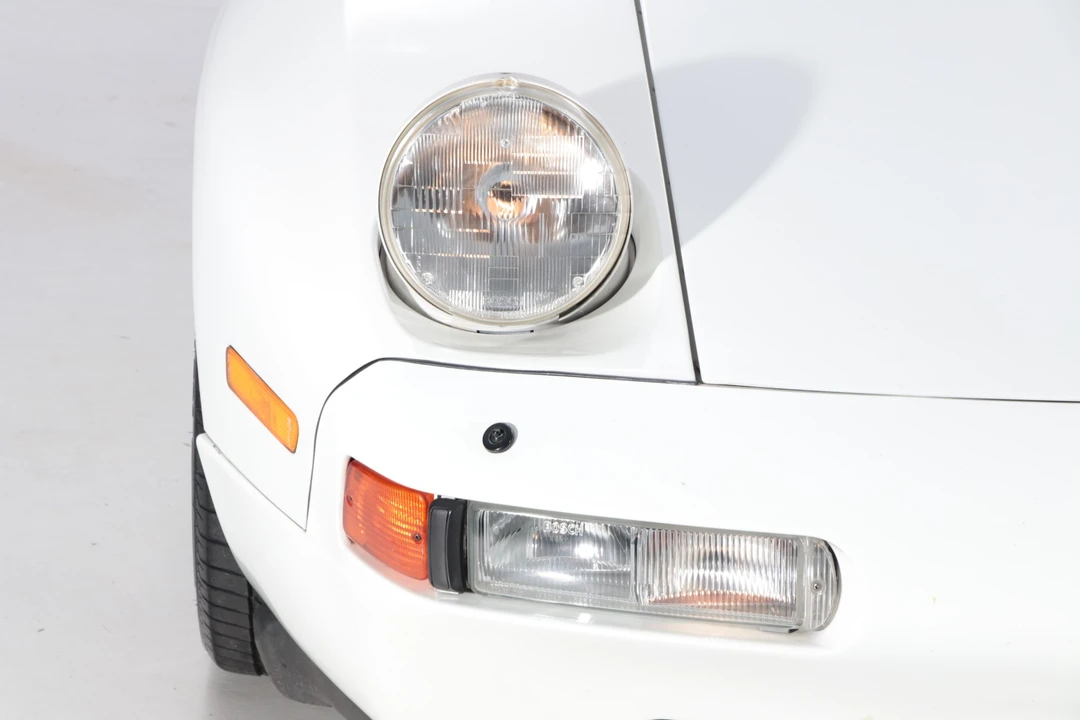 1987 Porsche 928 S4 - Image 12 of 31