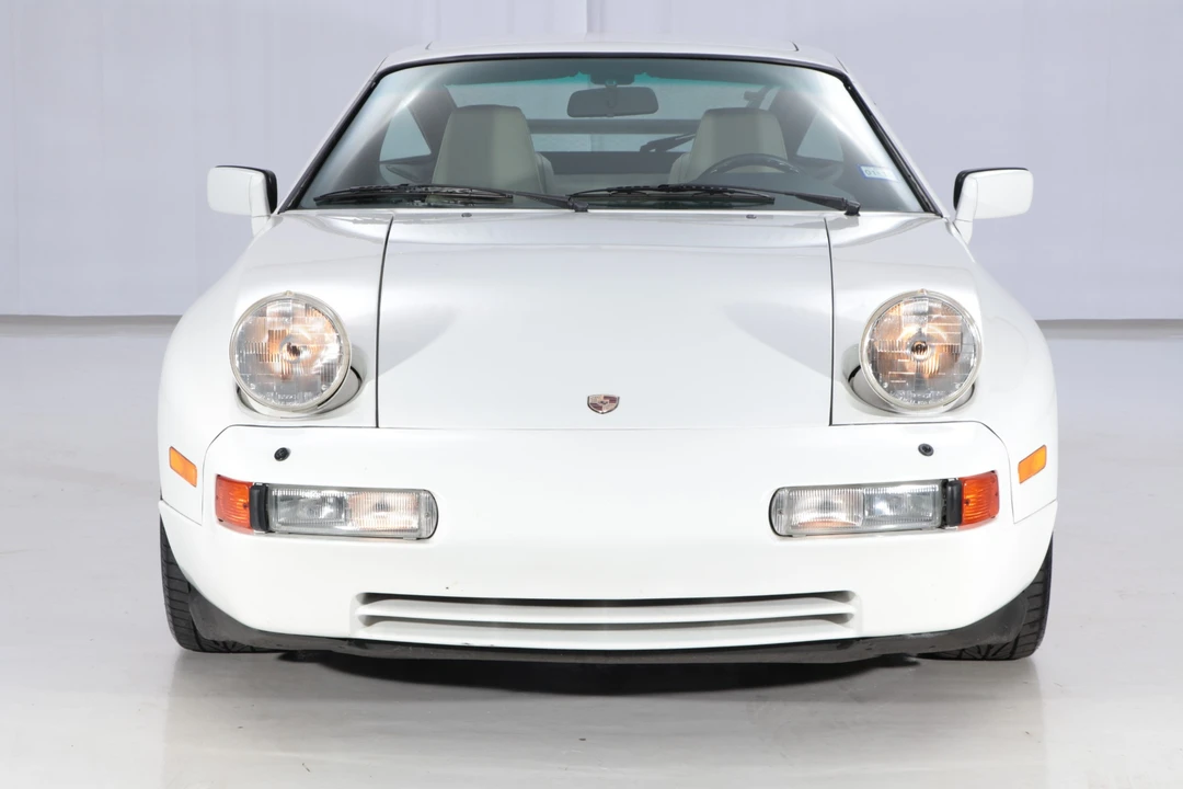 1987 Porsche 928 S4 - Image 11 of 31