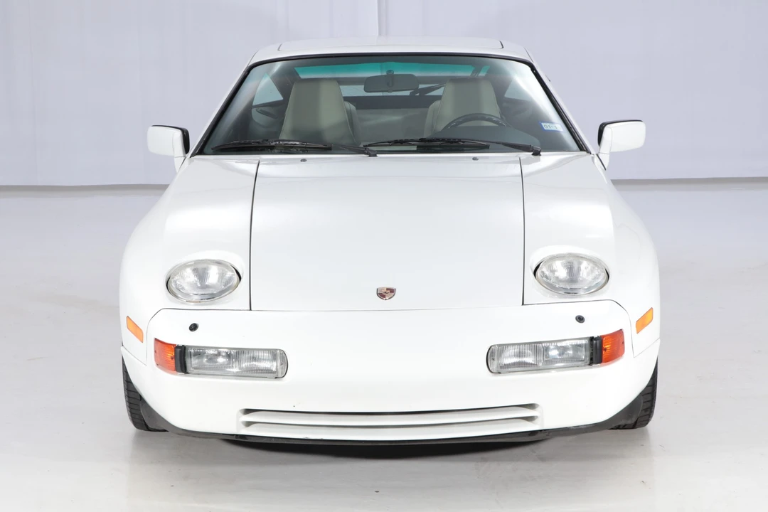1987 Porsche 928 S4 - Image 9 of 31
