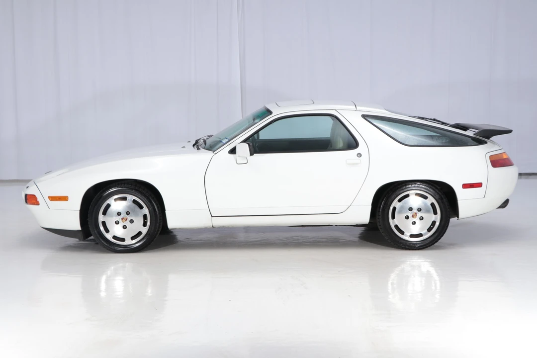 1987 Porsche 928 S4 - Image 2 of 31