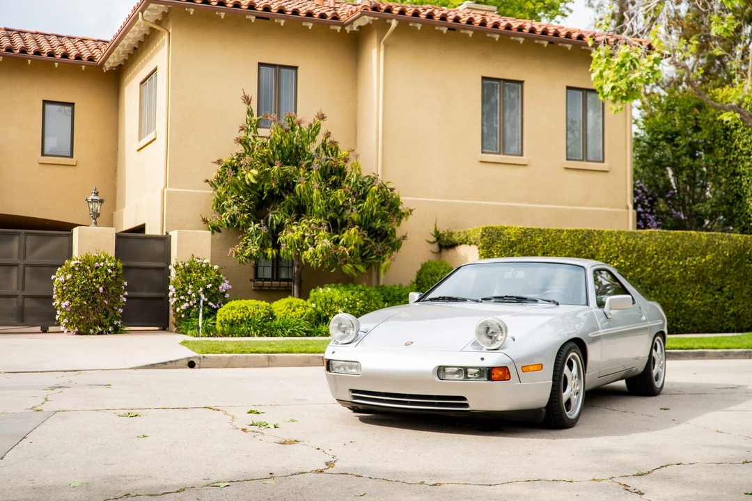 1987 Porsche 928 S4 - Image 9 of 31