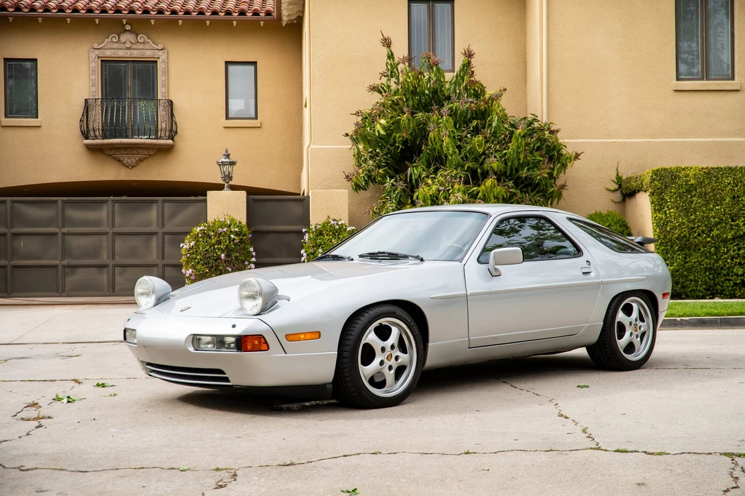 1987 Porsche 928 S4 - Image 10 of 31