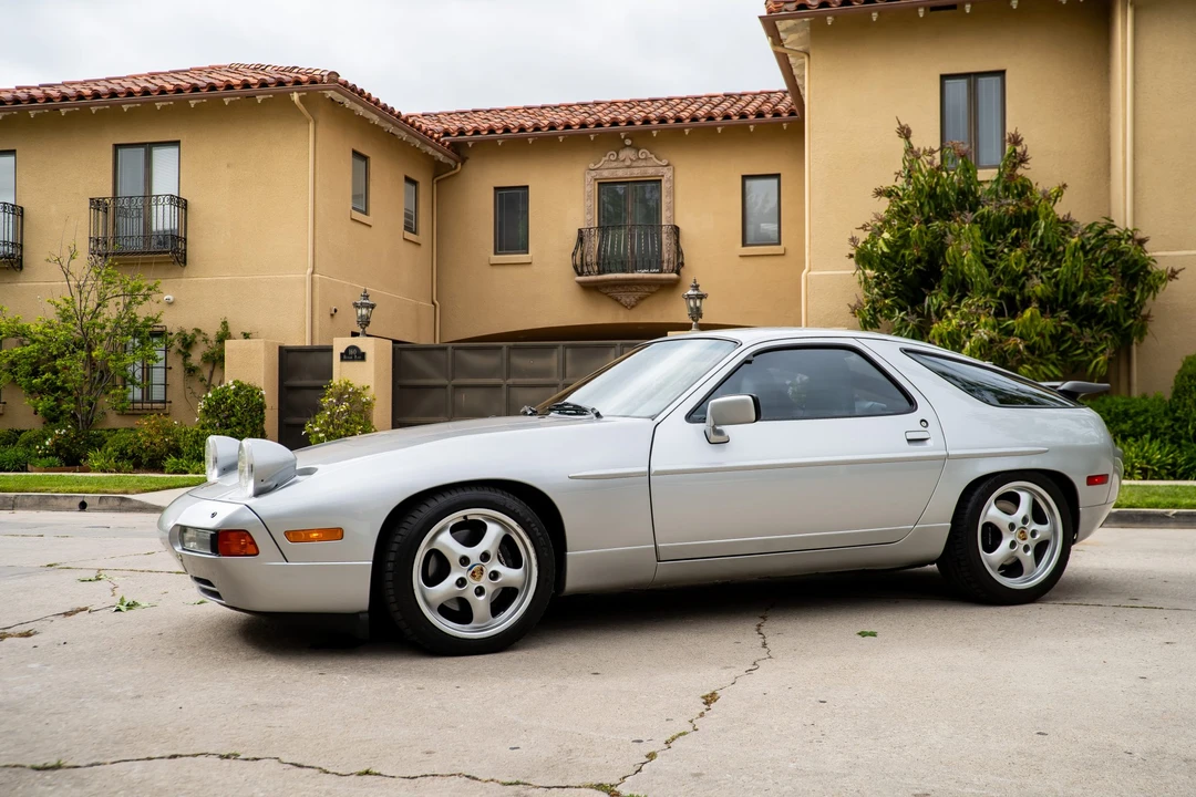 1987 Porsche 928 S4 - Image 11 of 31