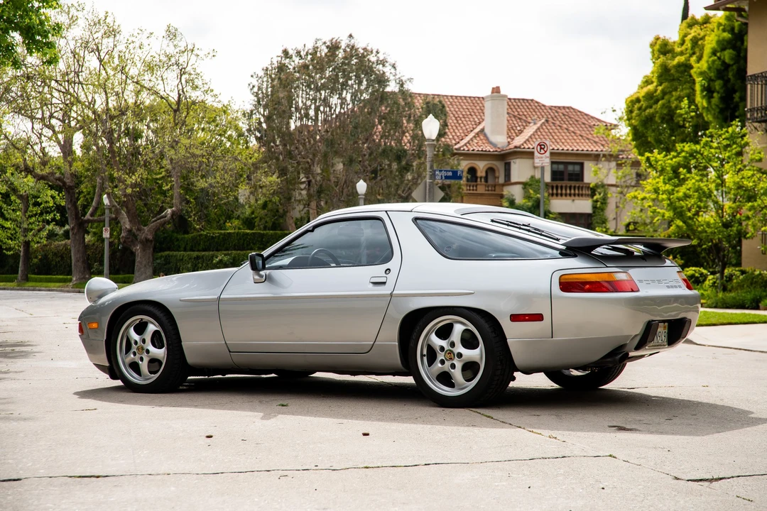 1987 Porsche 928 S4 - Image 12 of 31