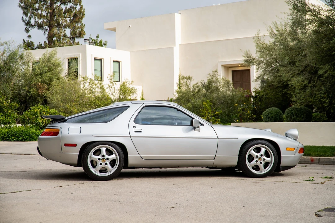 1987 Porsche 928 S4 - Image 18 of 31