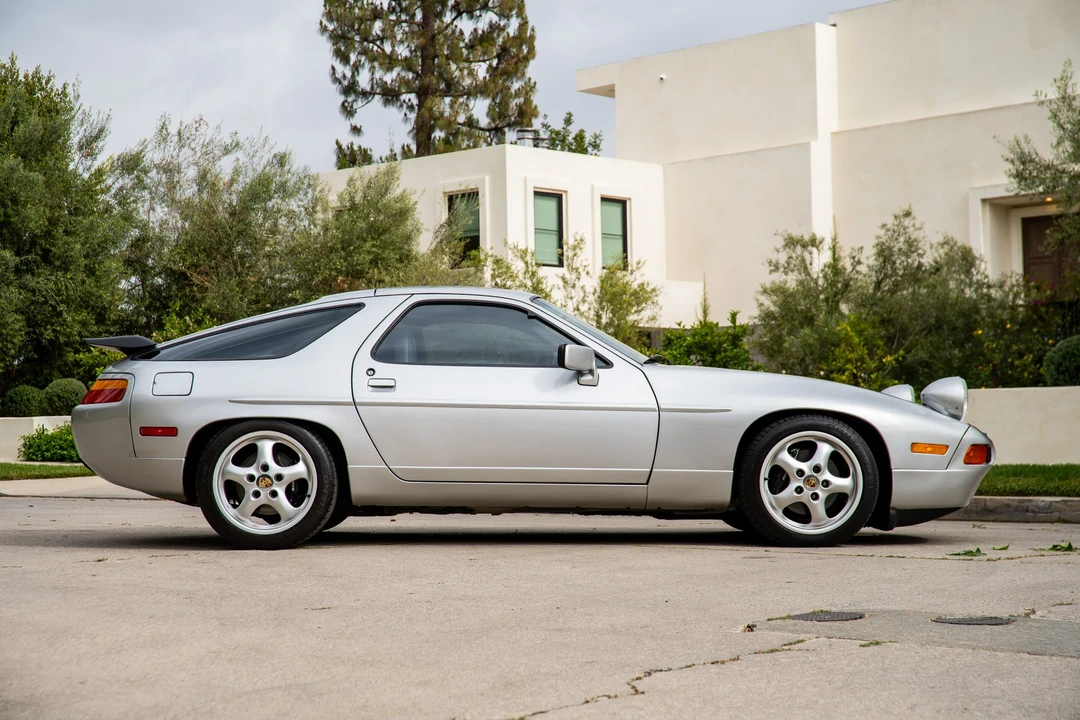 1987 Porsche 928 S4 - Image 19 of 31