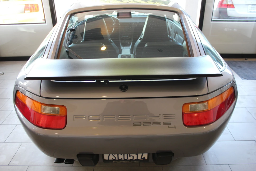 1987 Porsche 928 S4 - Image 13 of 31