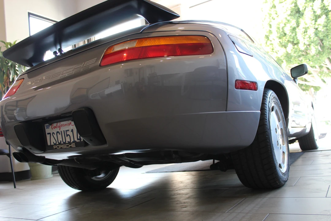 1987 Porsche 928 S4 - Image 11 of 31