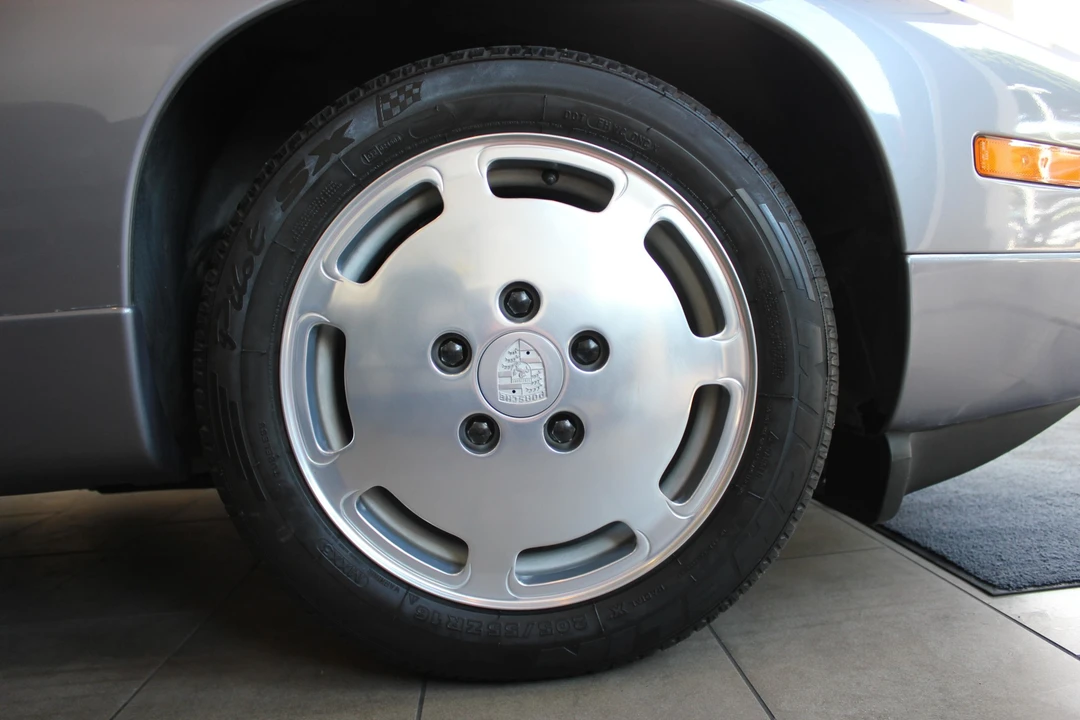 1987 Porsche 928 S4 - Image 29 of 31