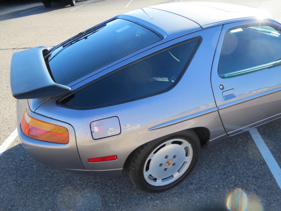 1987 Porsche 928 S4 - Image 10 of 31