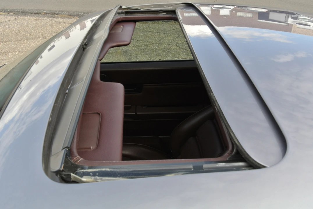1987 Porsche 928 S4 - Image 23 of 31