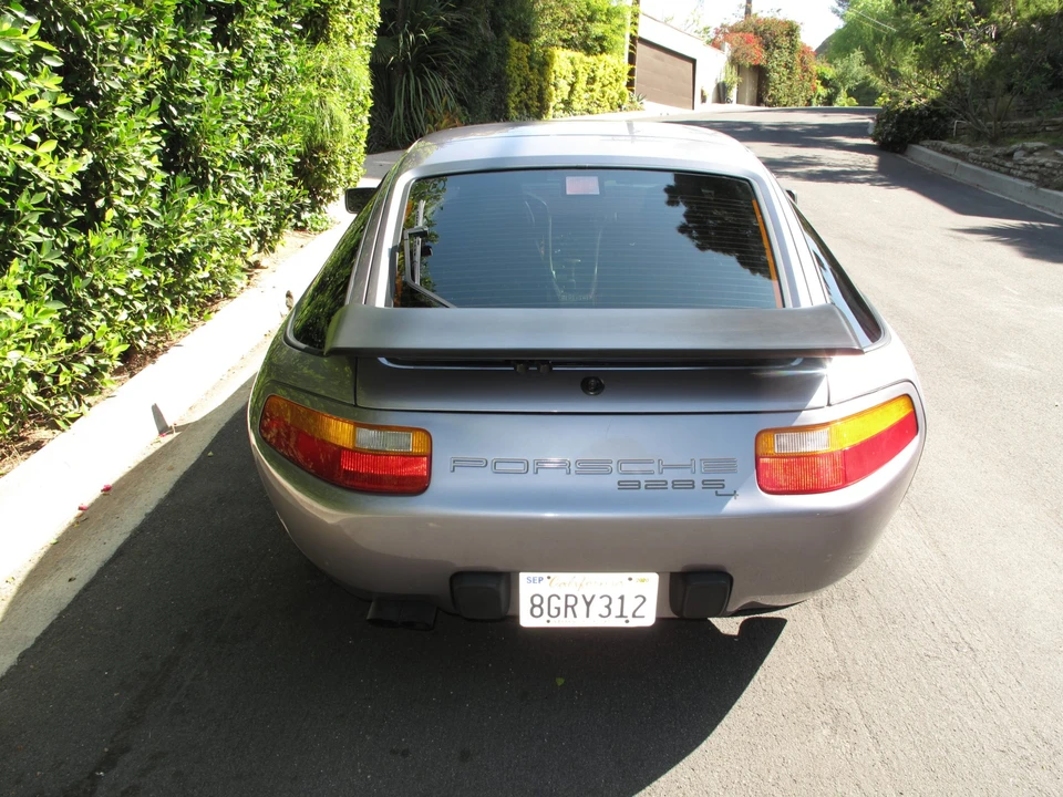 1987 Porsche 928 S4 - Image 13 of 31