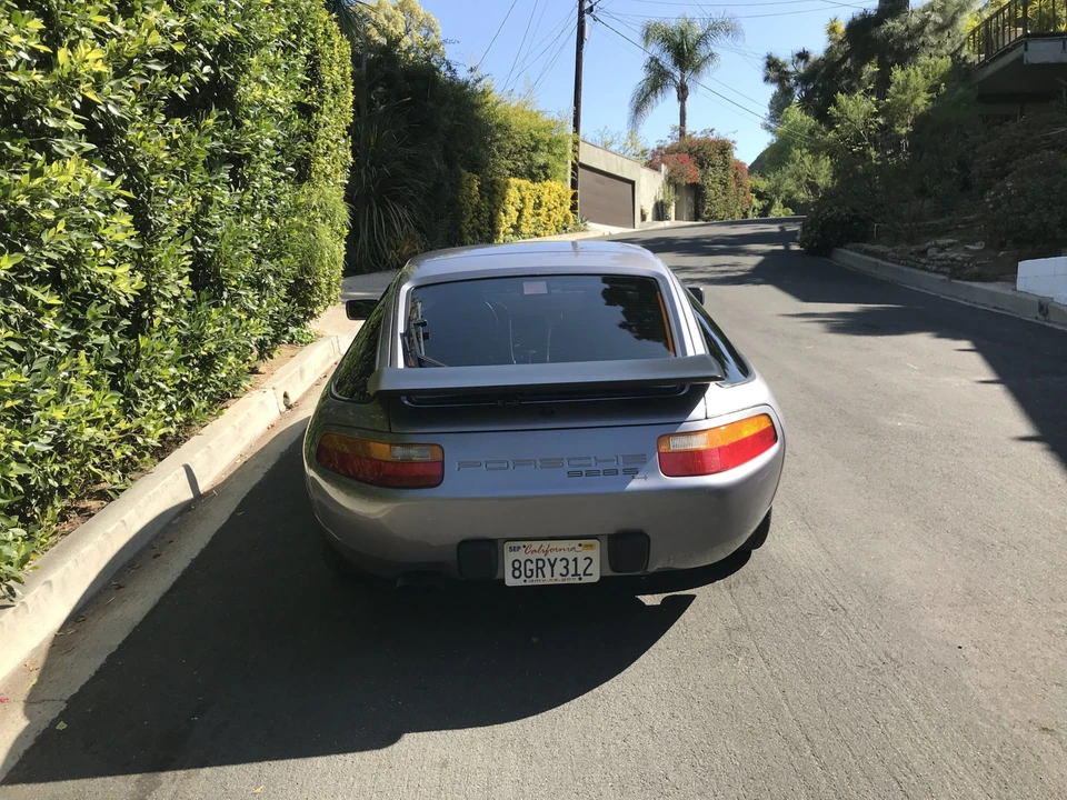 1987 Porsche 928 S4 - Image 11 of 31