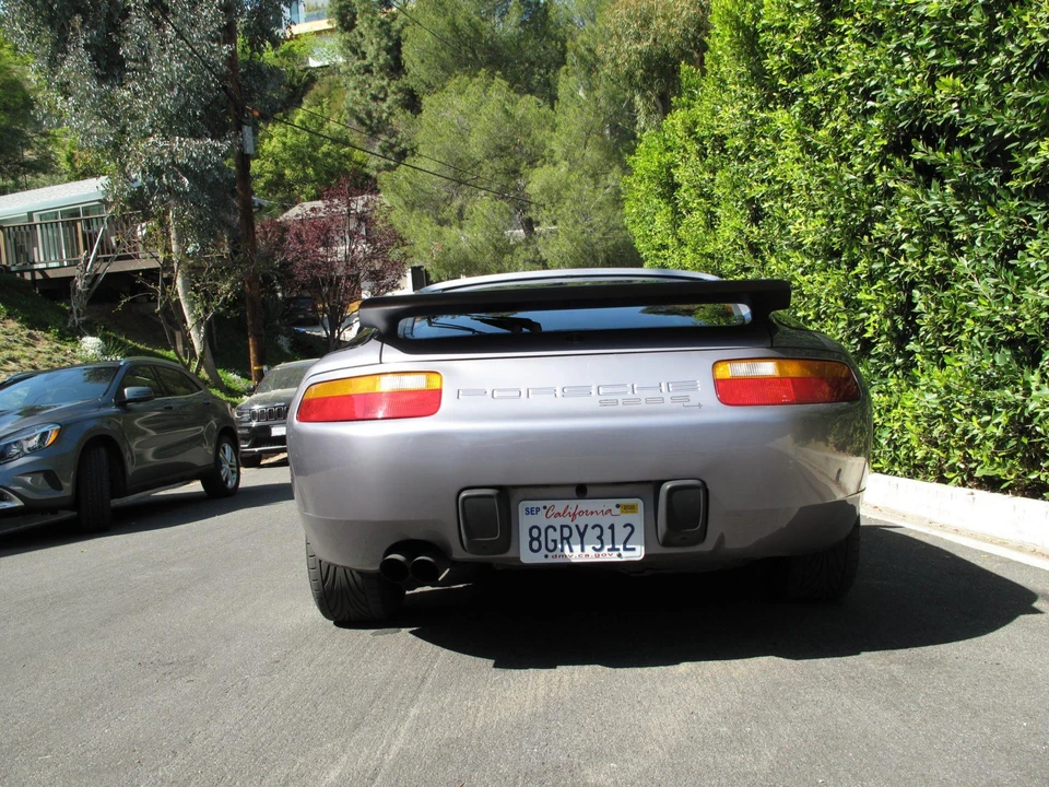 1987 Porsche 928 S4 - Image 13 of 31