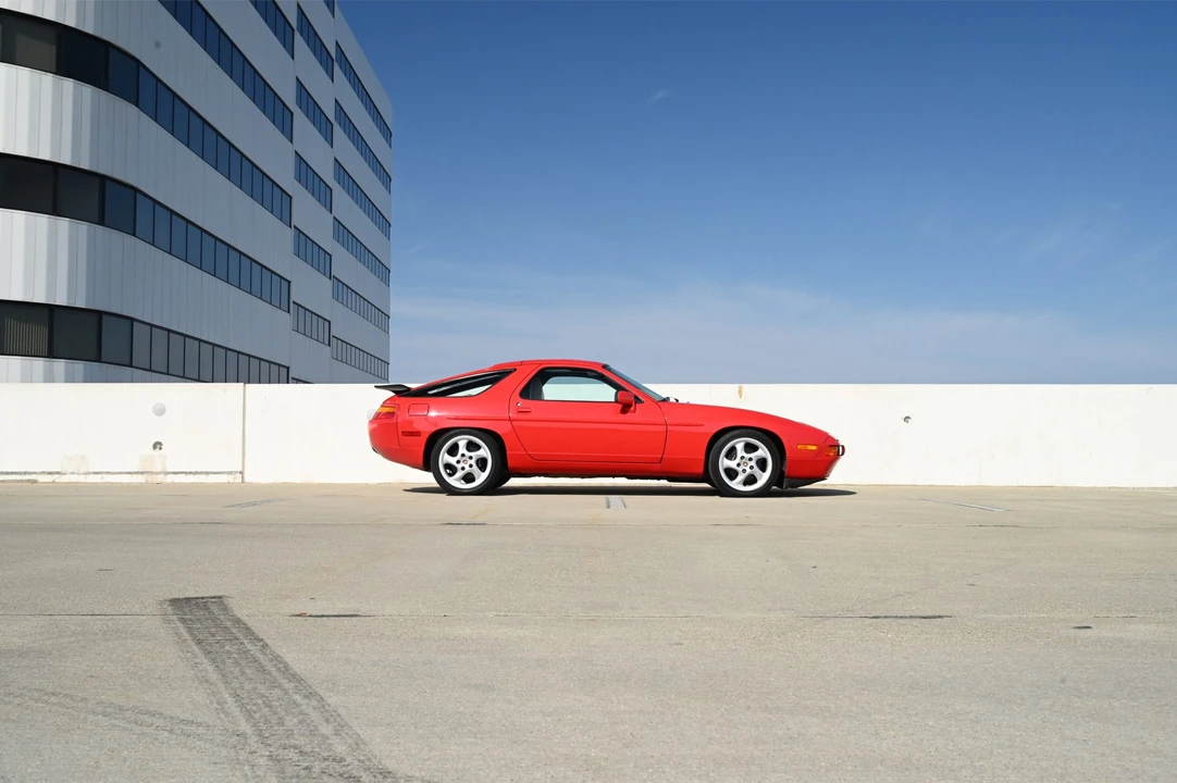 1987 Porsche 928 S4 - Image 17 of 31