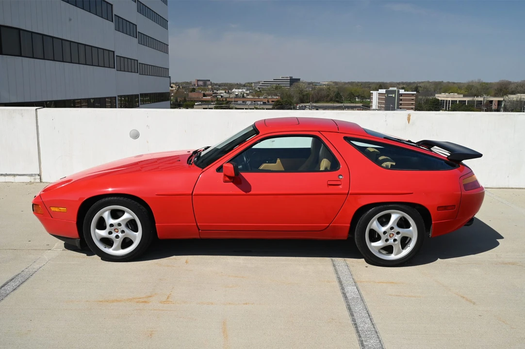 1987 Porsche 928 S4 - Image 6 of 31
