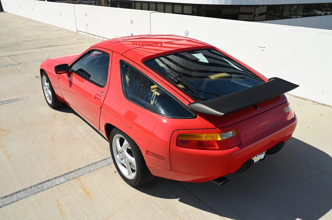 1987 Porsche 928 S4 - Image 10 of 31