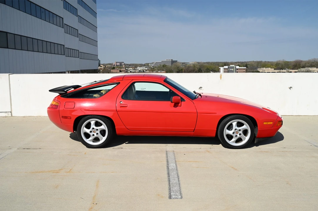 1987 Porsche 928 S4 - Image 15 of 31