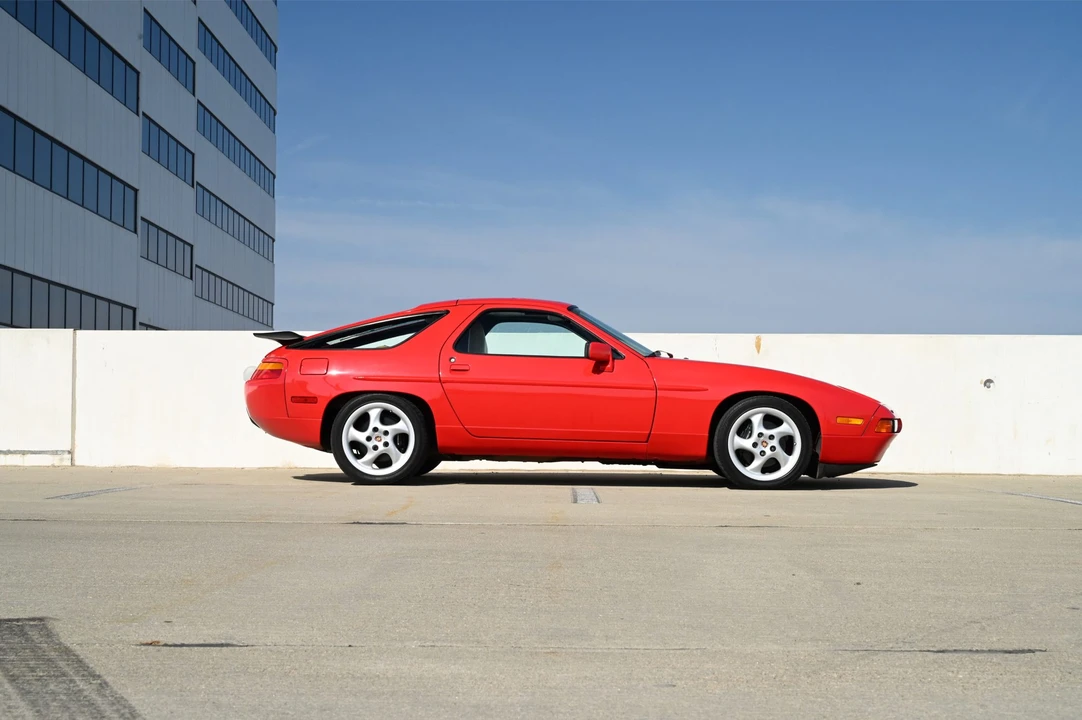 1987 Porsche 928 S4 - Image 16 of 31