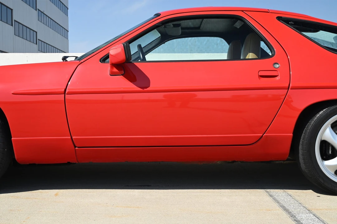 1987 Porsche 928 S4 - Image 30 of 31