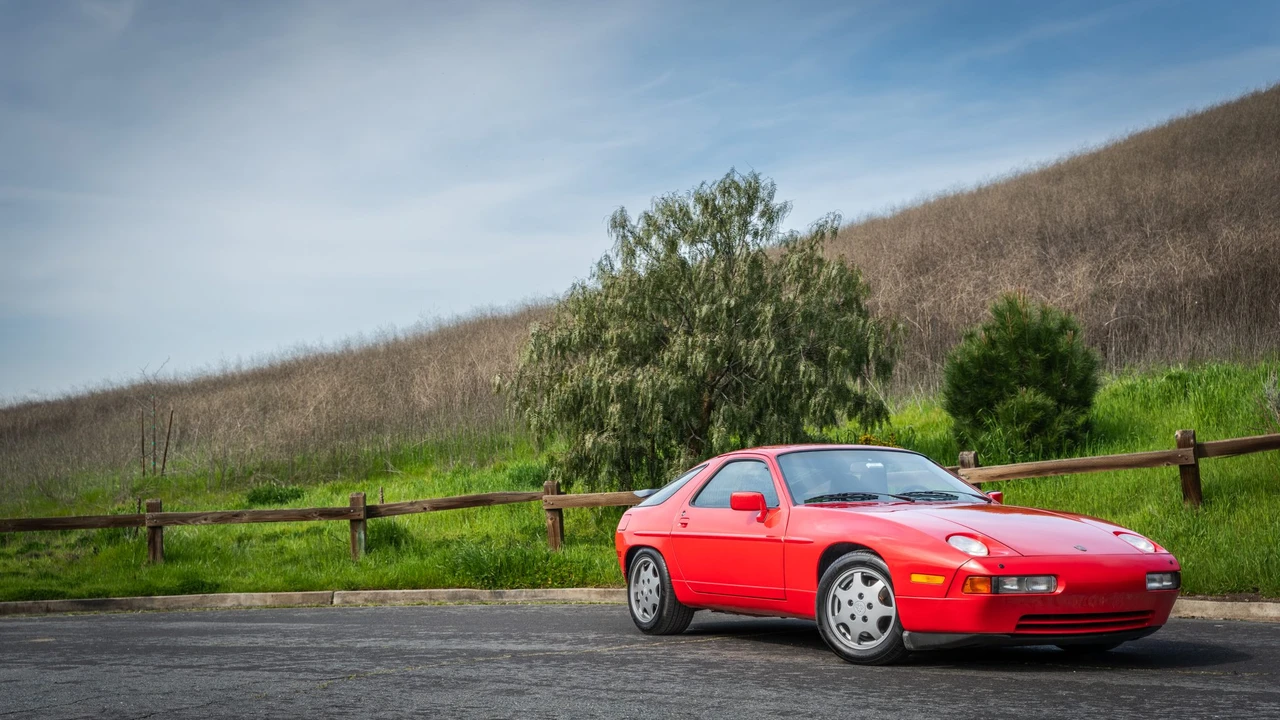 1987 Porsche 928 S4 - Image 6 of 31