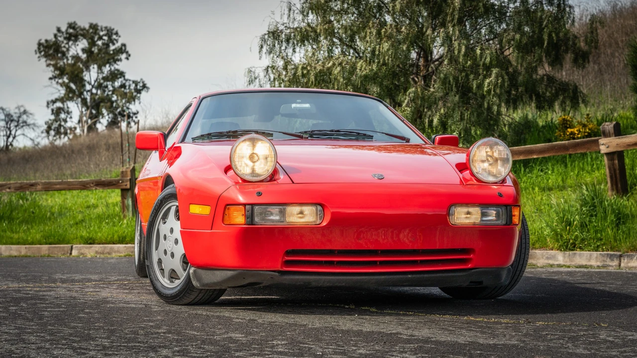 1987 Porsche 928 S4 - Image 4 of 31