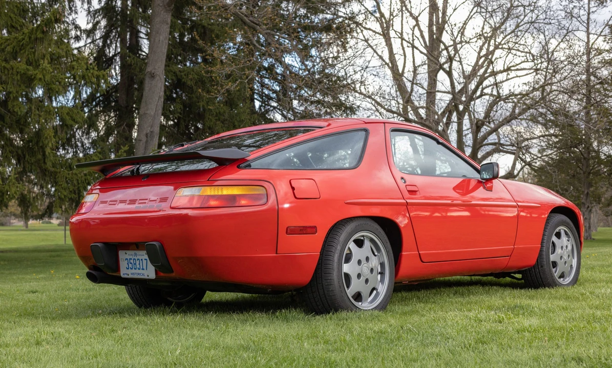 1987 Porsche 928 S4 - Image 13 of 31