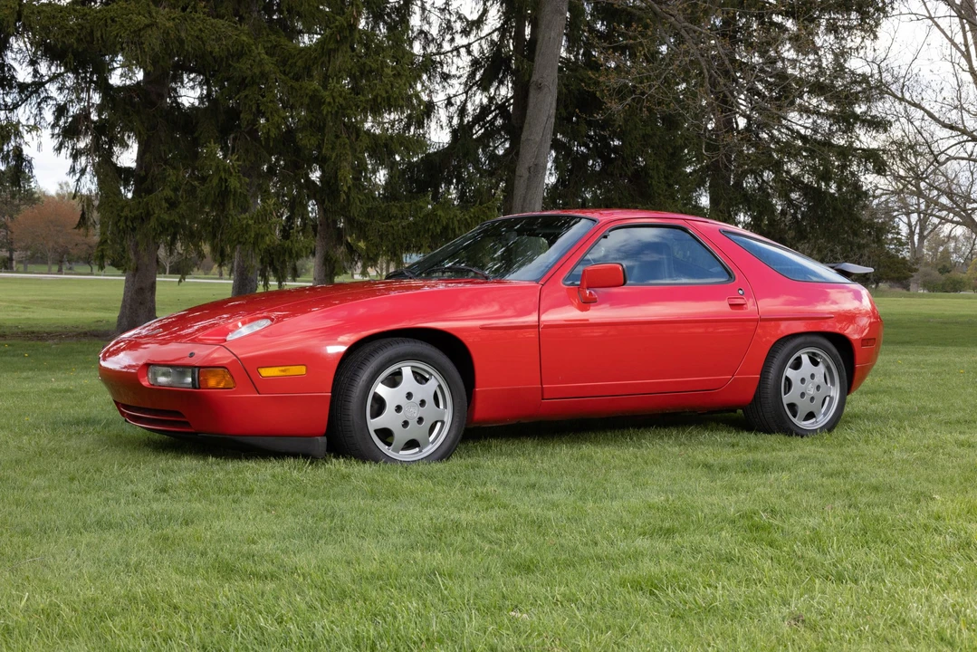 1987 Porsche 928 S4 - Image 2 of 31