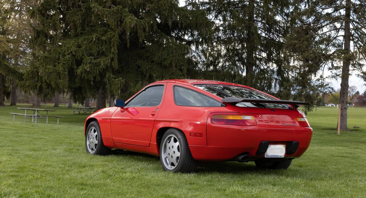1987 Porsche 928 S4 - Image 8 of 31