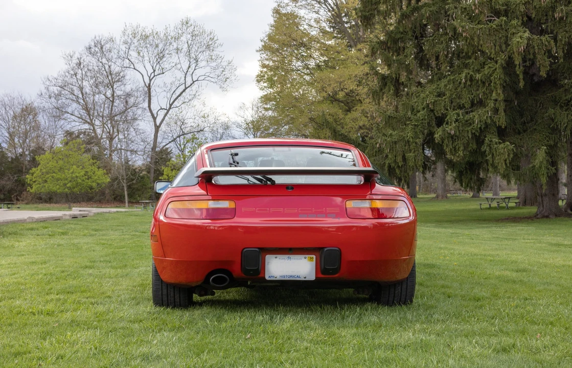 1987 Porsche 928 S4 - Image 11 of 31