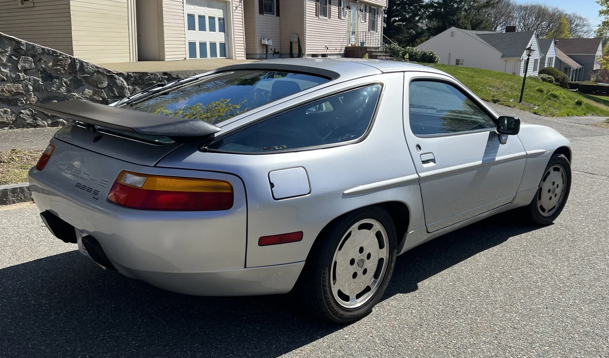 1987 Porsche 928 S4 - Image 9 of 31