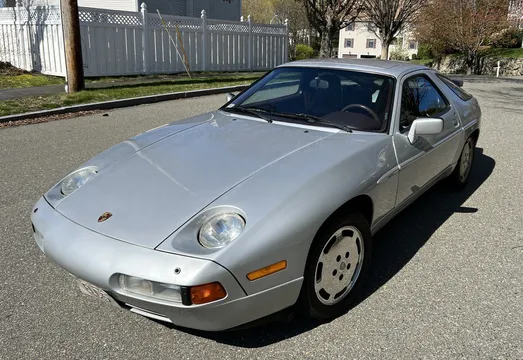 1987 Porsche 928 S4