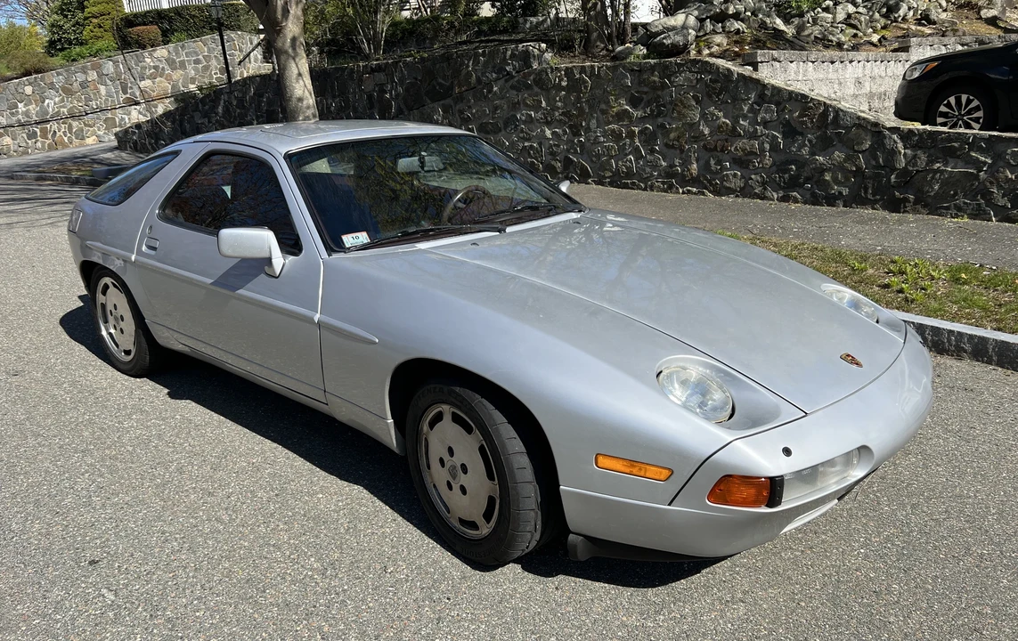 1987 Porsche 928 S4 - Image 12 of 31