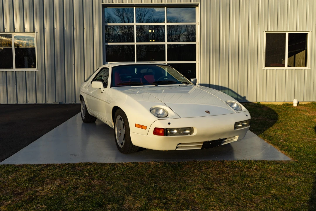 1987 Porsche 928 S4 - Image 7 of 31