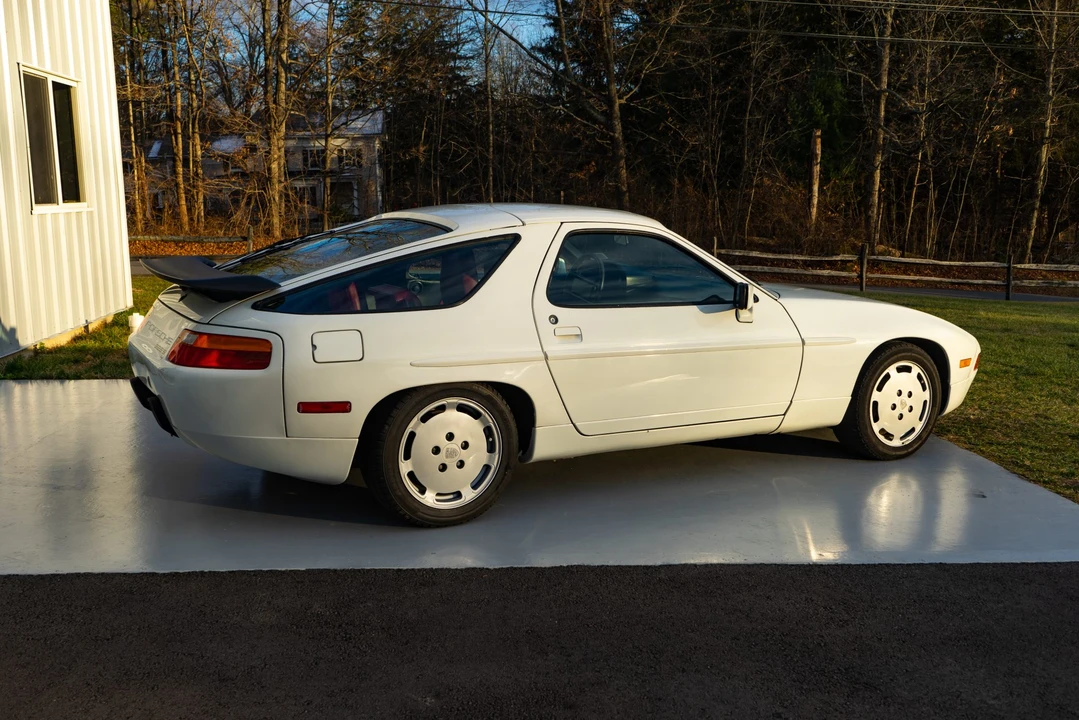 1987 Porsche 928 S4 - Image 23 of 31