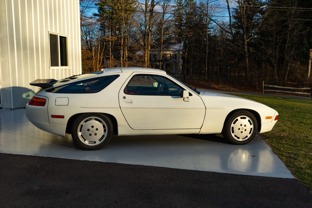 1987 Porsche 928 S4 - Image 24 of 31