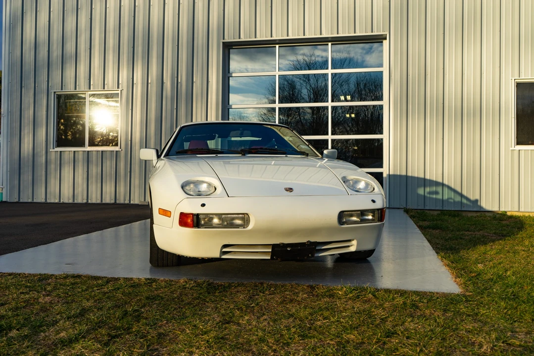 1987 Porsche 928 S4 - Image 9 of 31