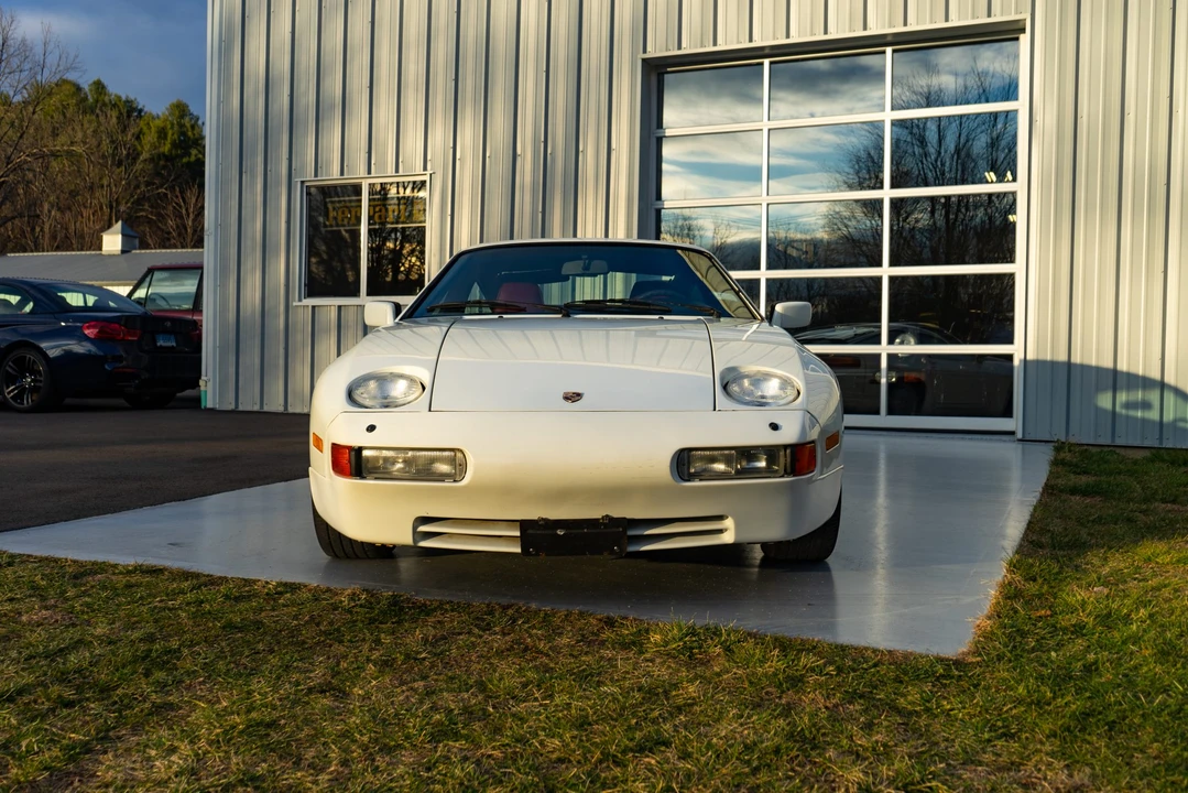 1987 Porsche 928 S4 - Image 10 of 31