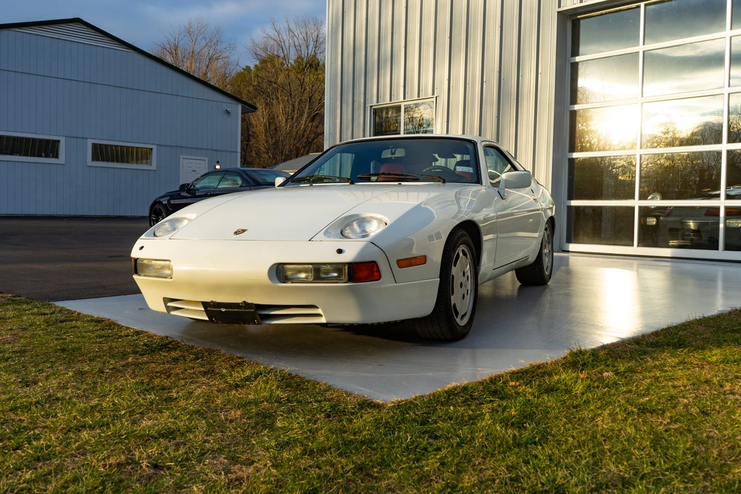 1987 Porsche 928 S4 - Image 11 of 31