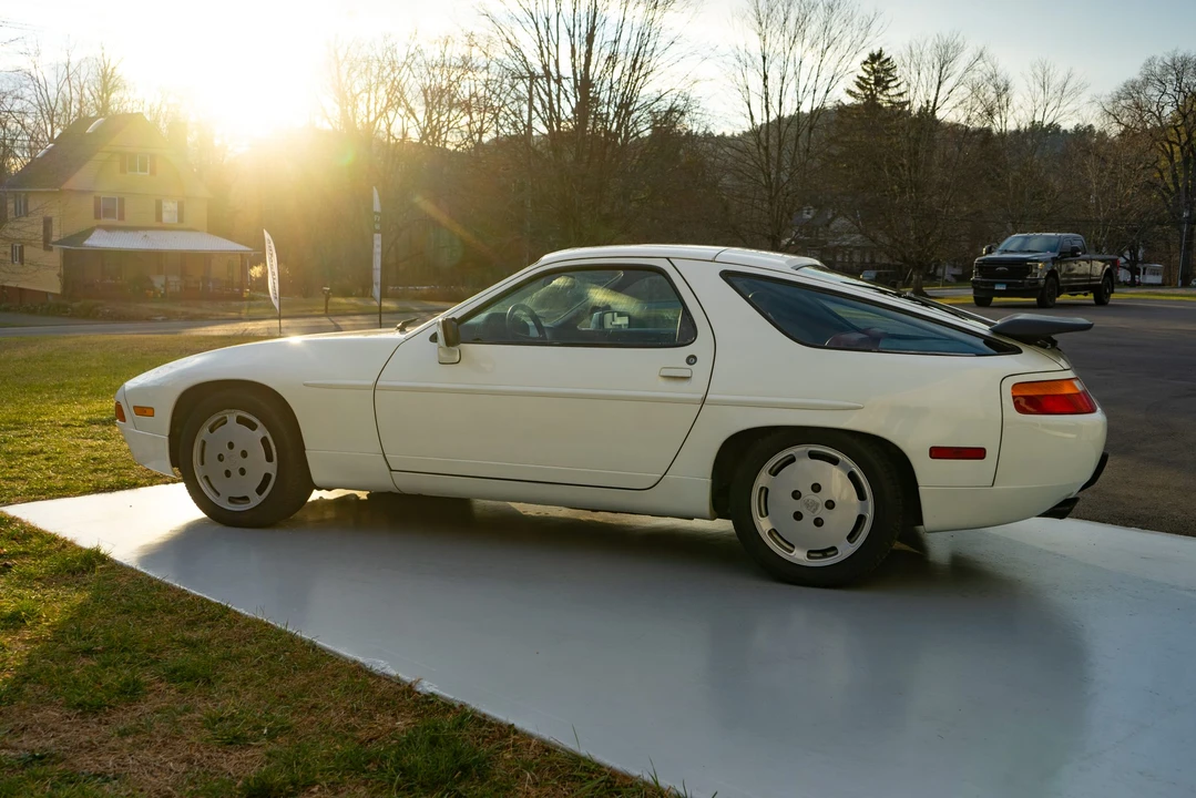 1987 Porsche 928 S4 - Image 15 of 31