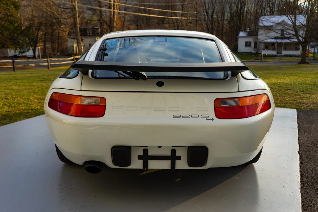 1987 Porsche 928 S4 - Image 18 of 31