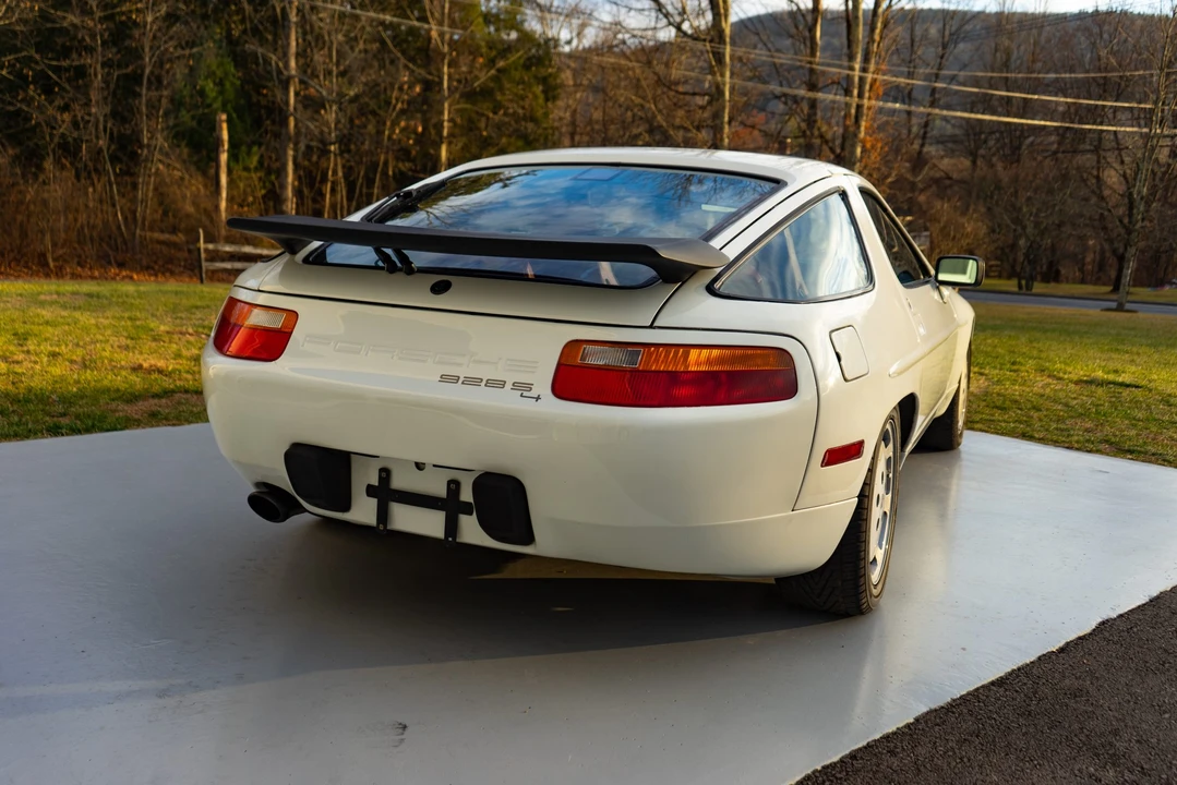 1987 Porsche 928 S4 - Image 20 of 31