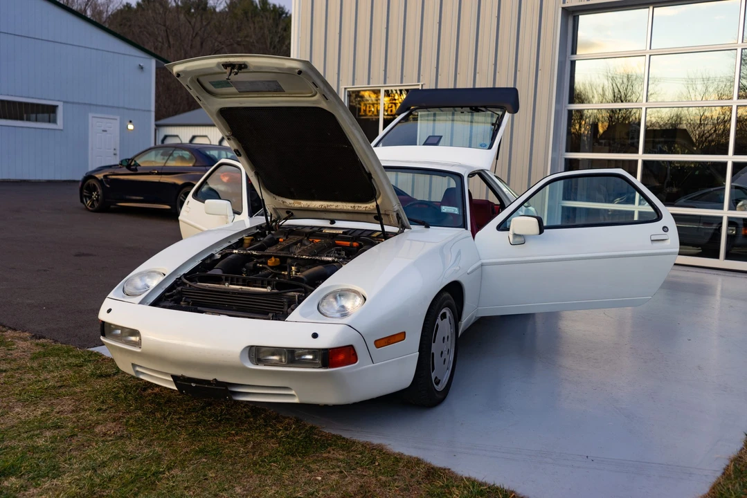 1987 Porsche 928 S4 - Image 30 of 31