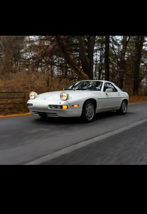 1987 Porsche 928 S4 - Image 9 of 21