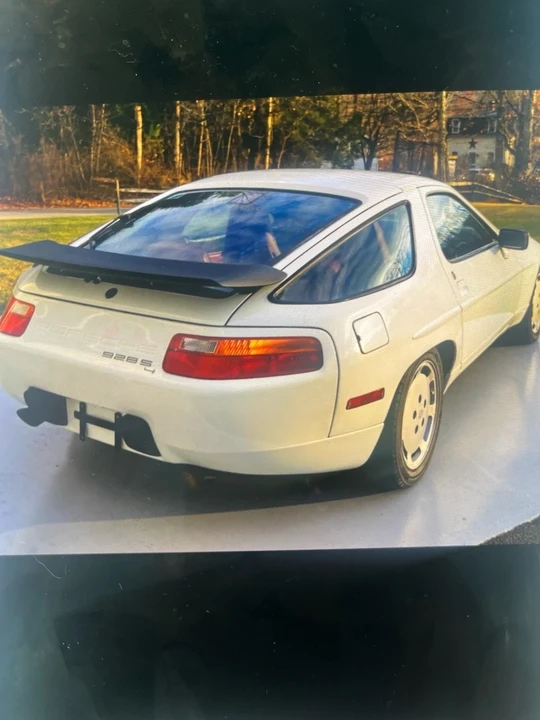 1987 Porsche 928 S4 - Image 7 of 21