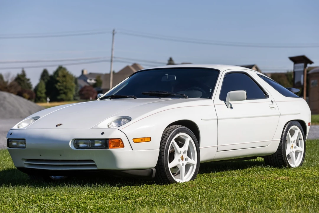 1987 Porsche 928 S4 - Image 1 of 31