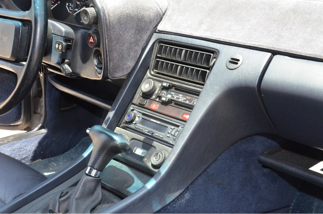 1987 Porsche 928 S4 - Image 16 of 31