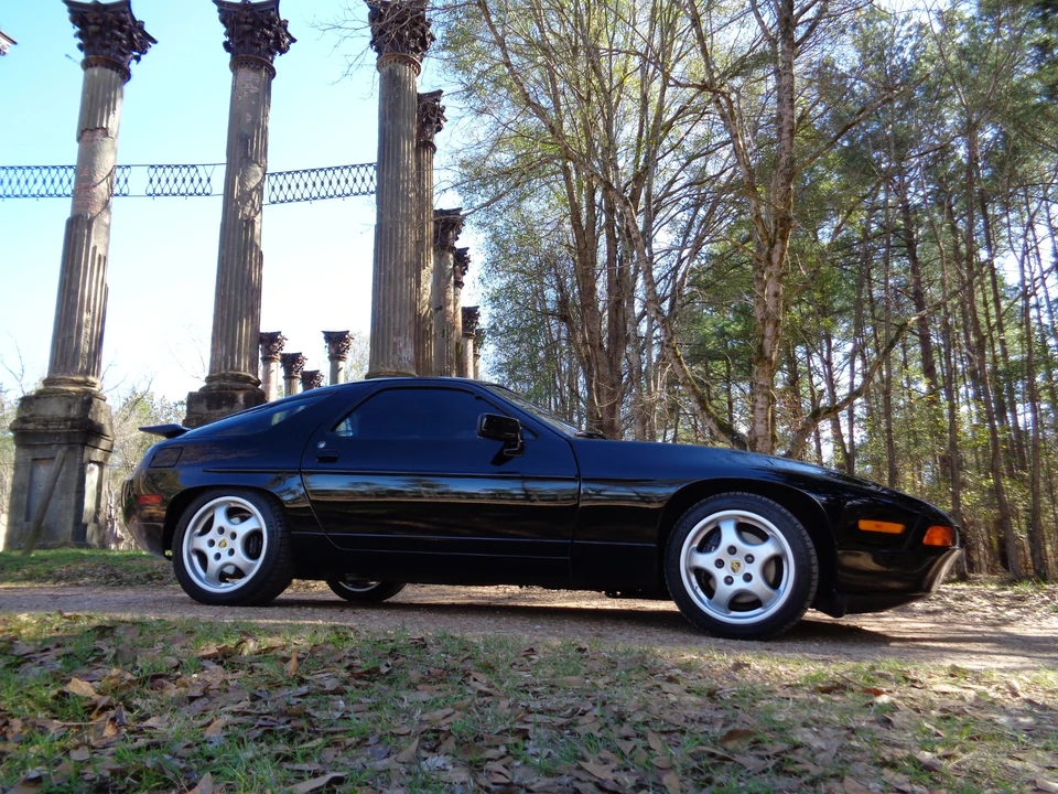 1987 Porsche 928 S4 - Image 2 of 31